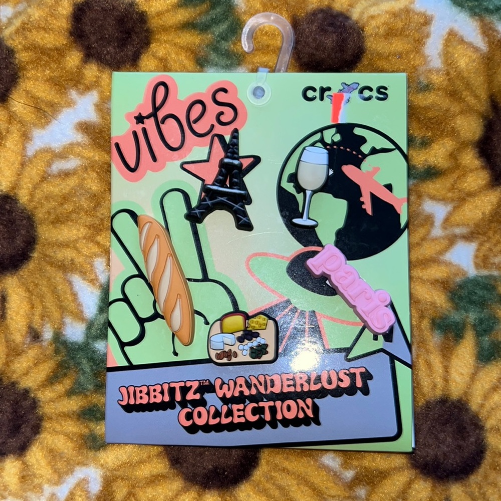 Crocs Paris Jibbitz